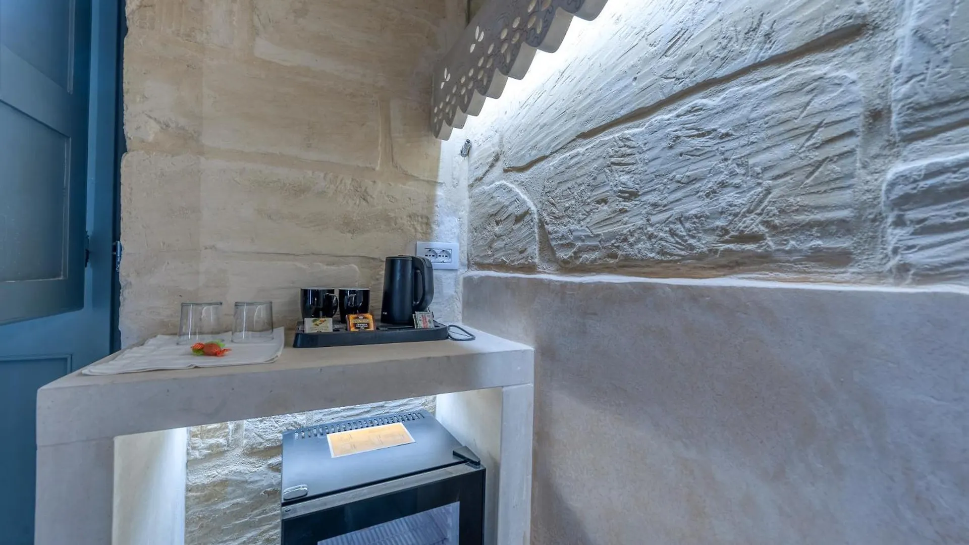 Via Cota 24 Bed and Breakfast Λέτσε Ιταλία